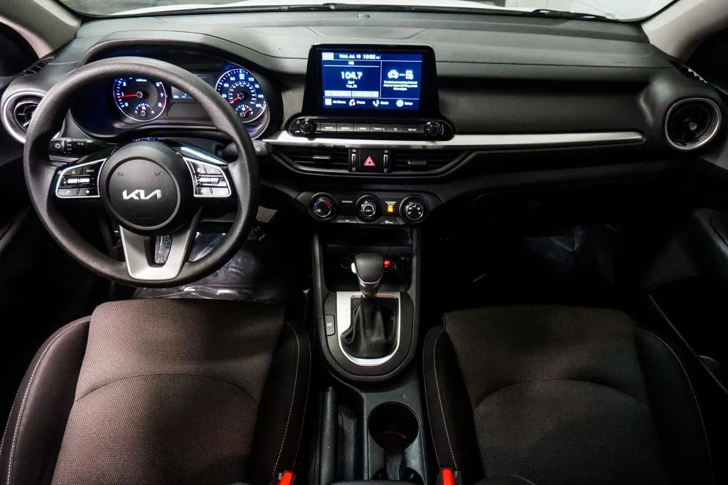 2024 Kia Forte LXS, photo 6