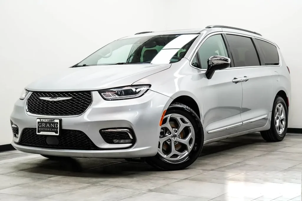 2023 Chrysler Pacifica Limited, photo 1