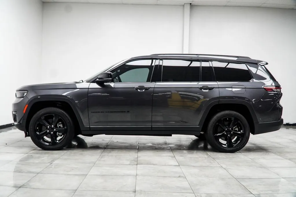 2023 Jeep Grand Cherokee L Altitude, photo 9