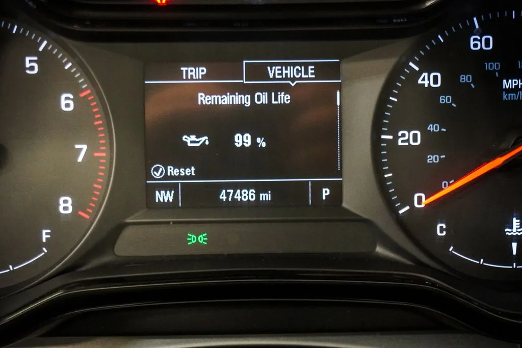 2025 Chevrolet Trax LS, photo 25
