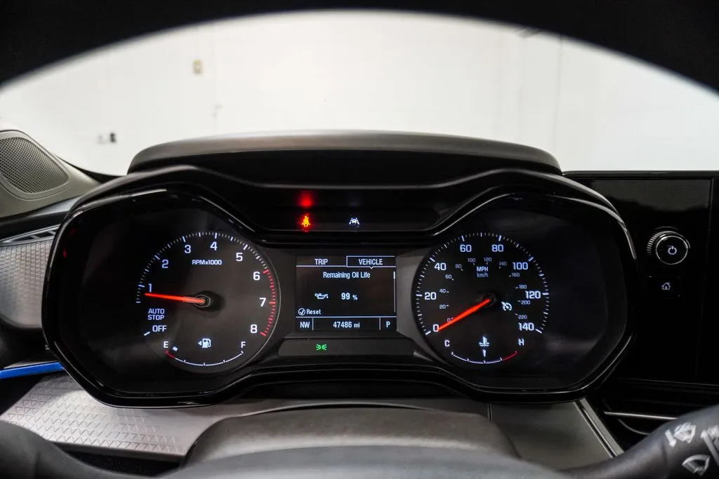 2025 Chevrolet Trax LS, photo 24