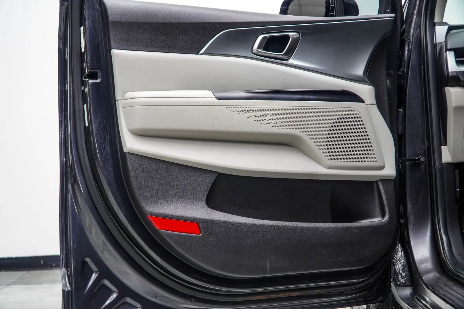 2023 Kia Carnival LX, photo 32