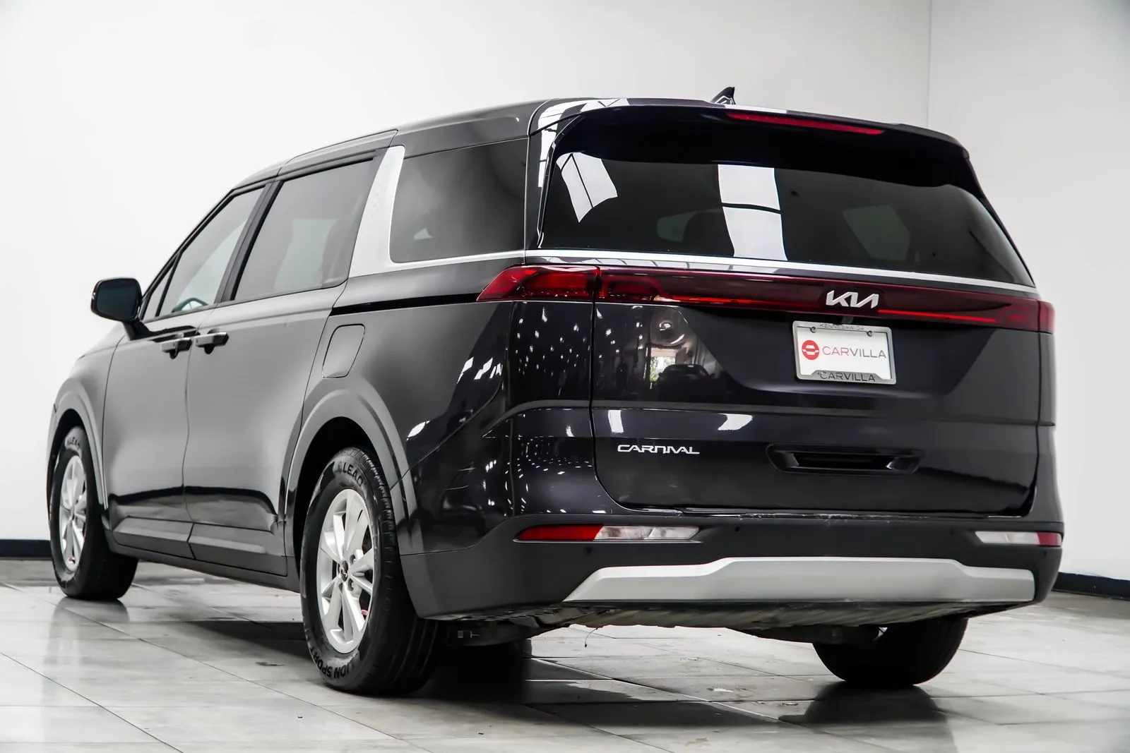 2023 Kia Carnival LX, photo 9