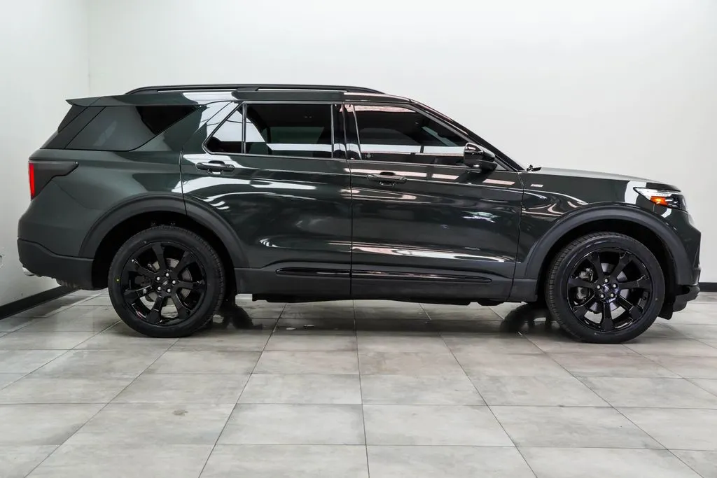2023 Ford Explorer ST-Line, photo 6