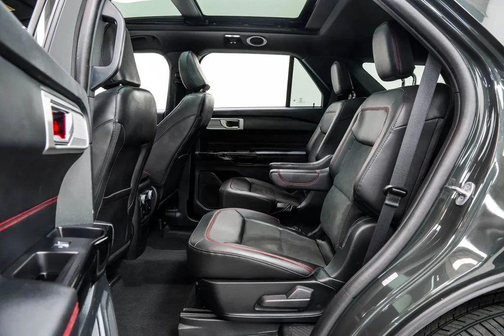 2023 Ford Explorer ST-Line, photo 18
