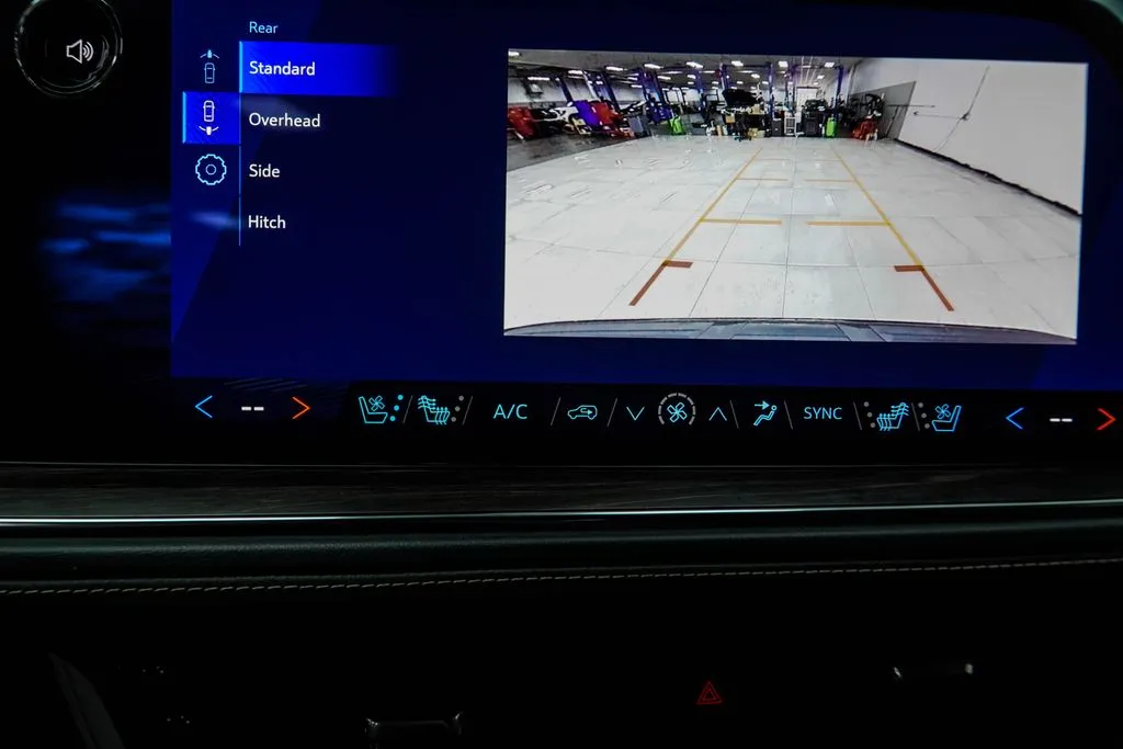 2025 Chevrolet Tahoe Premier, photo 28