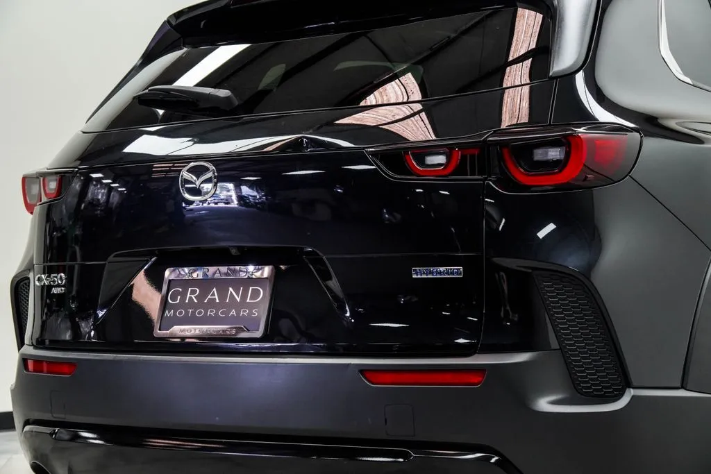2025 Mazda CX-50 Hybrid Premium, photo 13