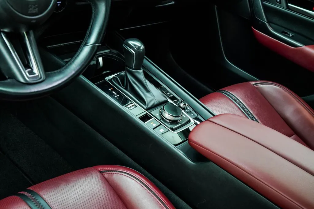 2025 Mazda CX-50 Hybrid Premium, photo 21