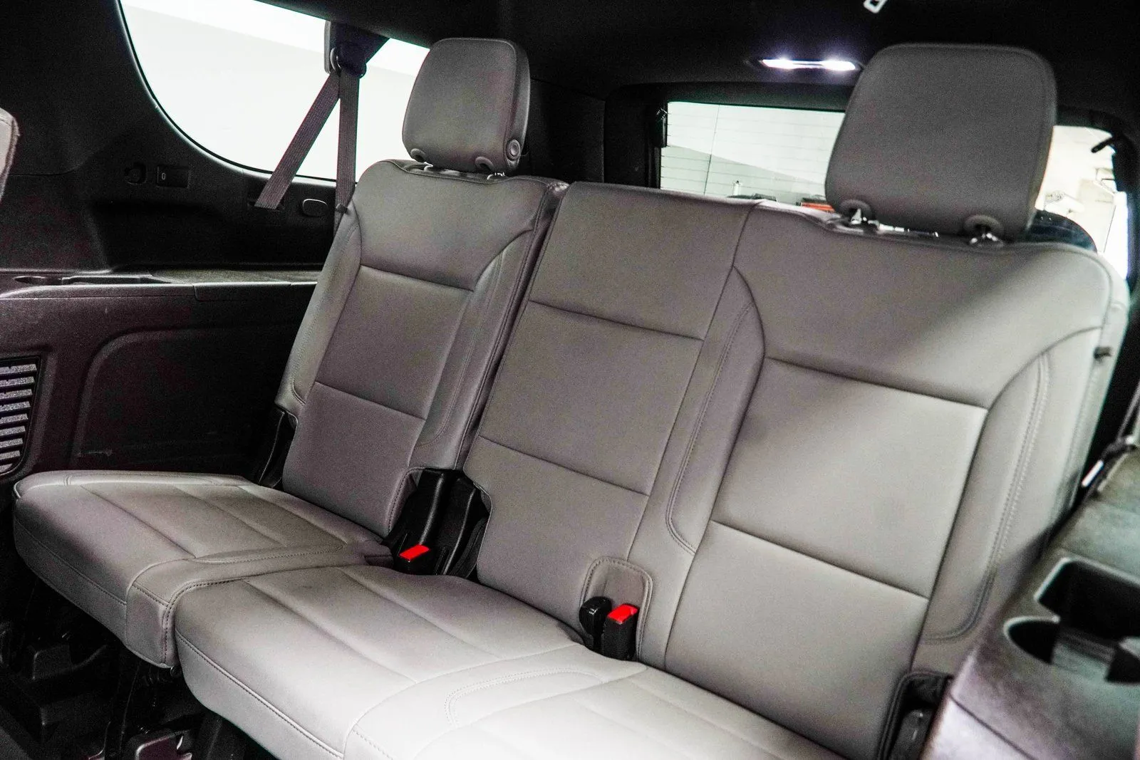 2025 Chevrolet Suburban LT, photo 43