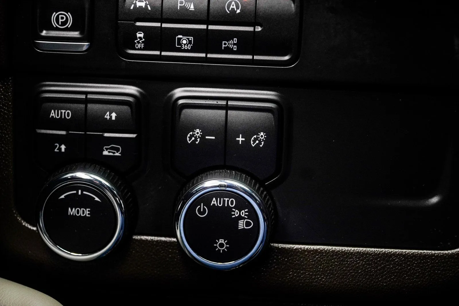 2025 Chevrolet Suburban LT, photo 34