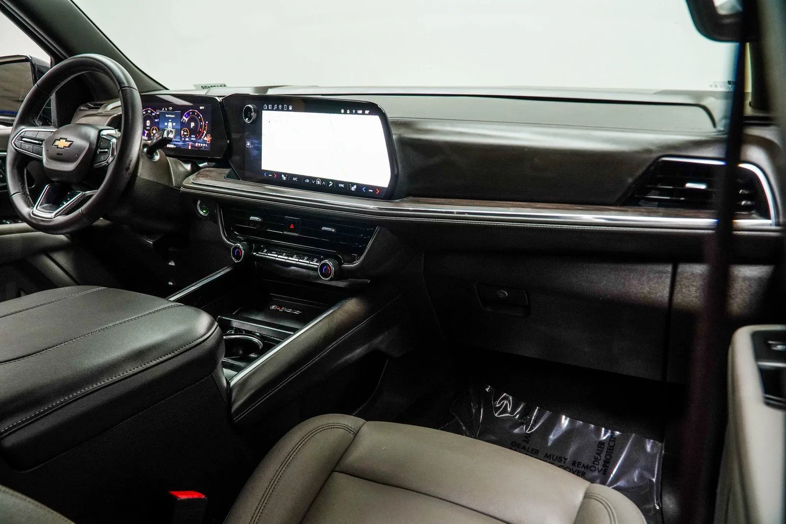 2025 Chevrolet Suburban LT, photo 19