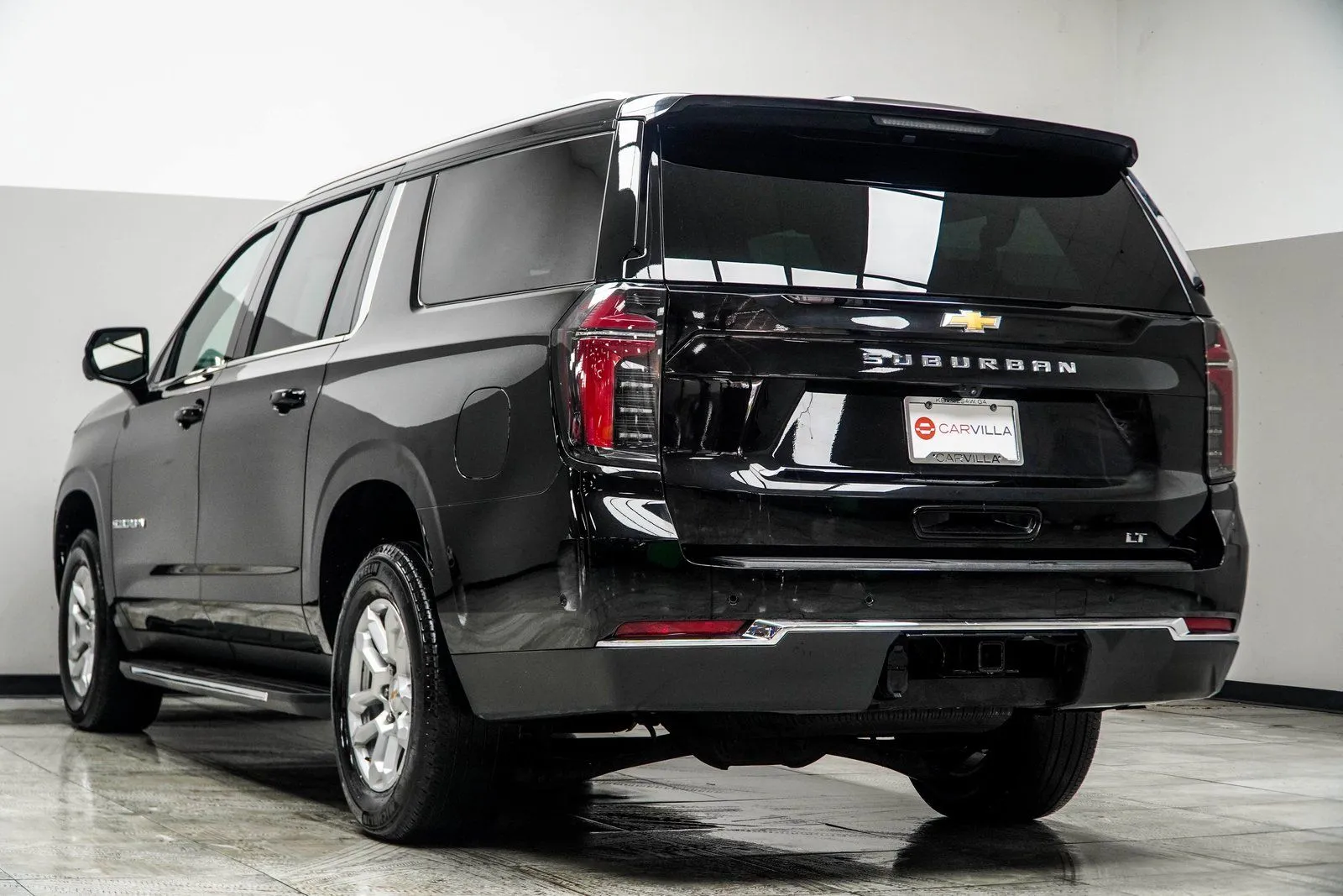 2025 Chevrolet Suburban LT, photo 10