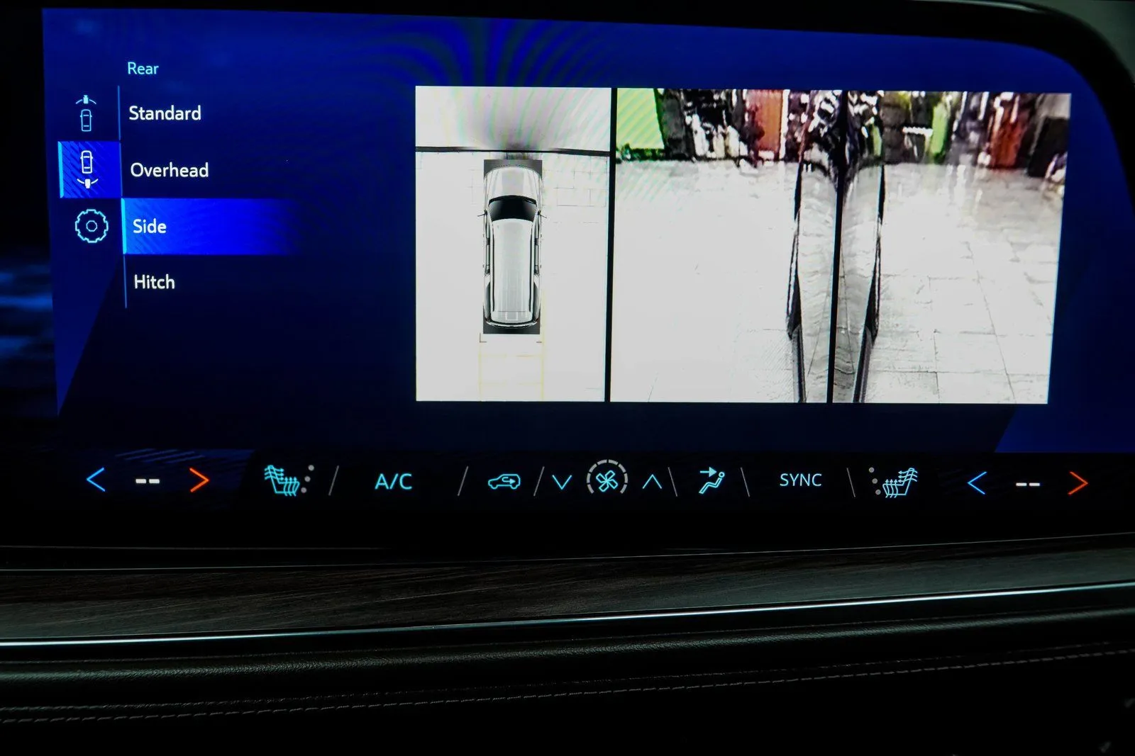 2025 Chevrolet Suburban LT, photo 27