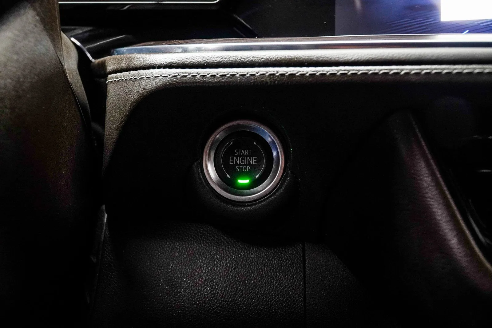 2025 Chevrolet Suburban LT, photo 21