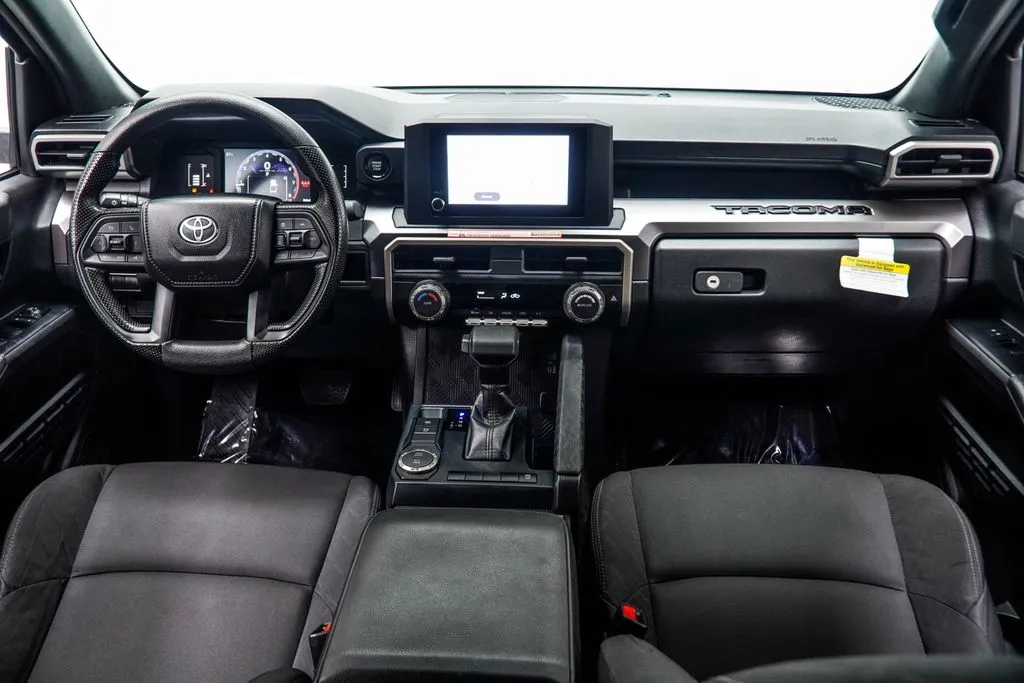 2024 Toyota Tacoma SR5, photo 4