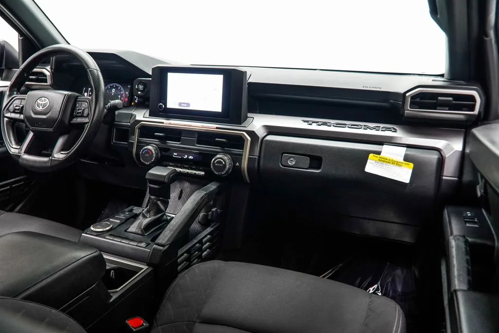 2024 Toyota Tacoma SR5, photo 18