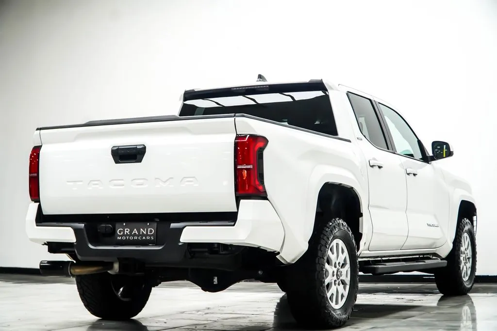2024 Toyota Tacoma SR5, photo 12