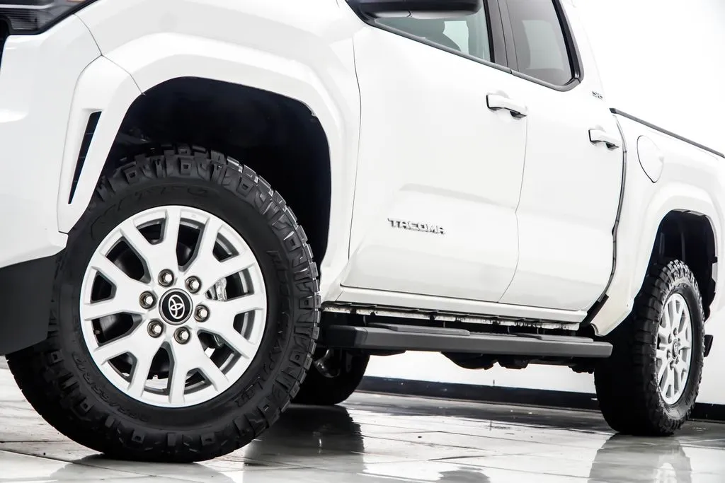 2024 Toyota Tacoma SR5, photo 2
