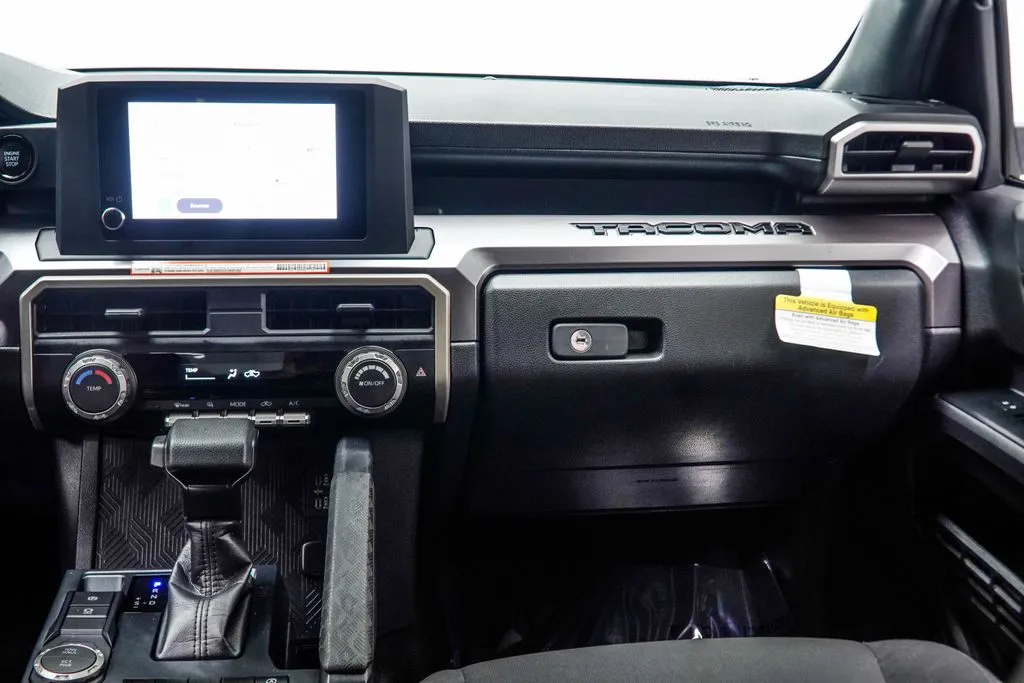 2024 Toyota Tacoma SR5, photo 17