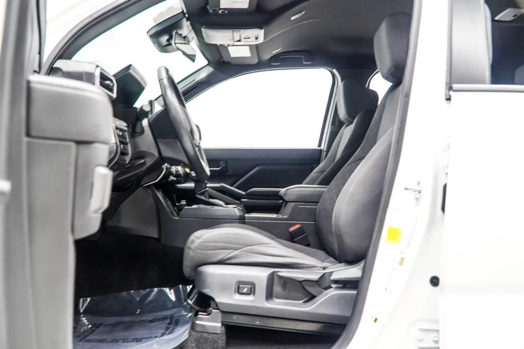 2024 Toyota Tacoma SR5, photo 32