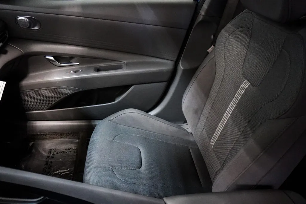 2024 Hyundai Elantra SE, photo 23