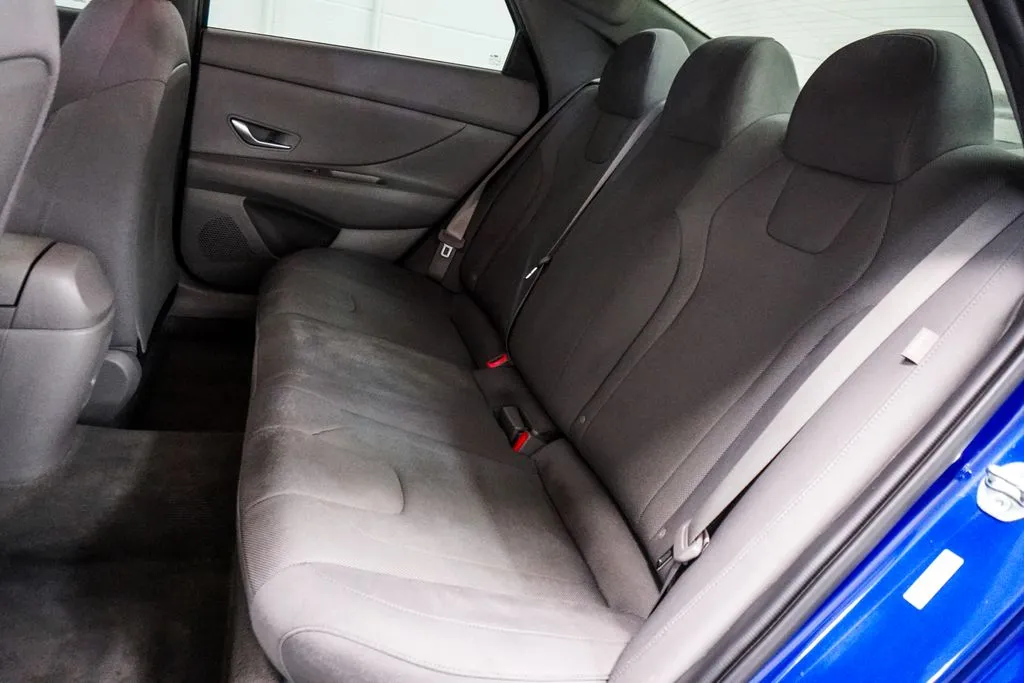 2024 Hyundai Elantra SE, photo 5