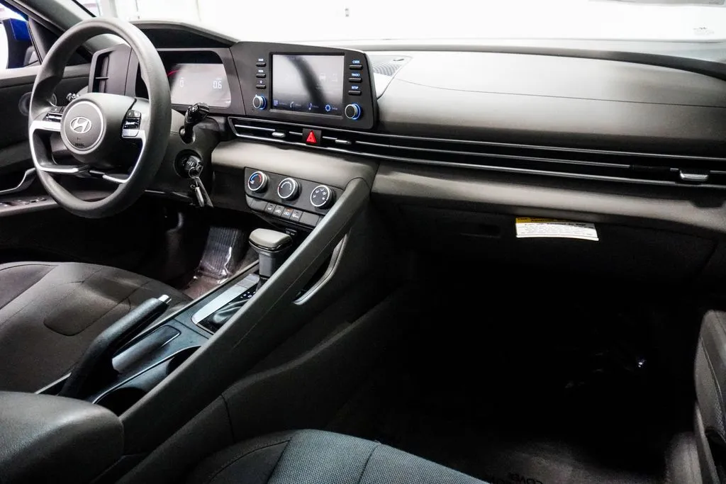 2024 Hyundai Elantra SE, photo 7