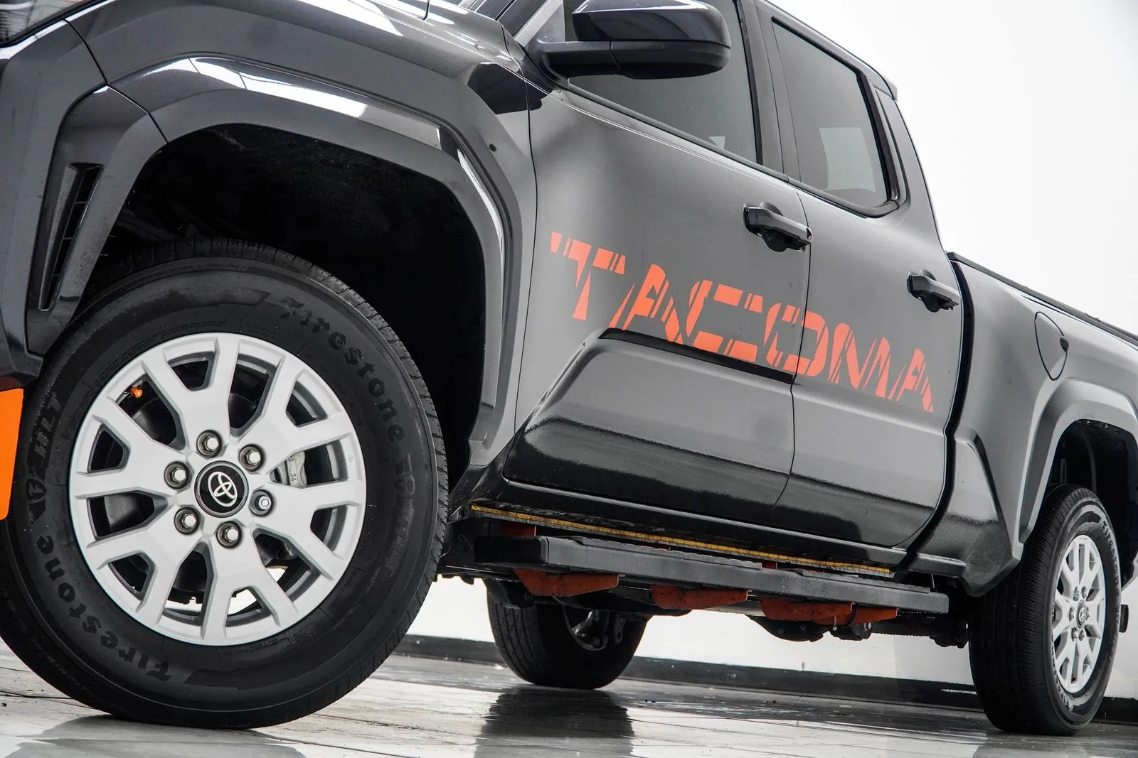 2024 Toyota Tacoma SR5, photo 2