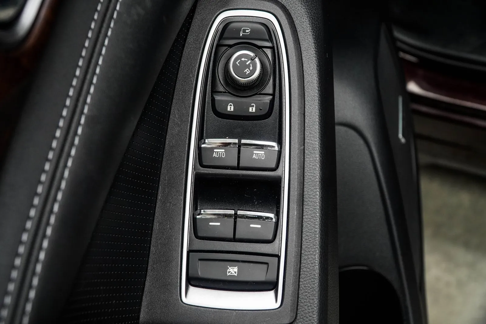2024 Subaru Ascent Touring, photo 30