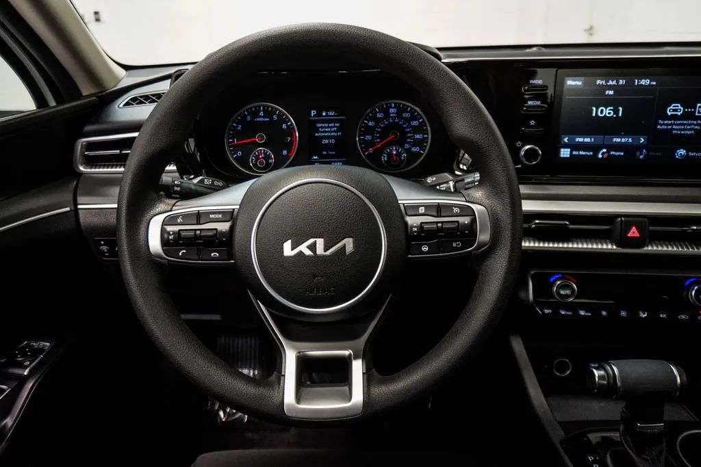 2022 Kia K5 LXS, photo 8