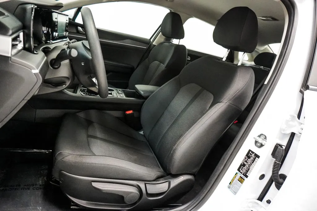 2022 Kia K5 LXS, photo 3