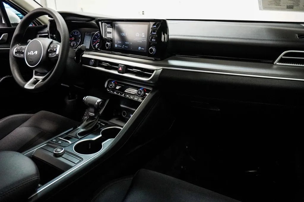 2022 Kia K5 LXS, photo 5
