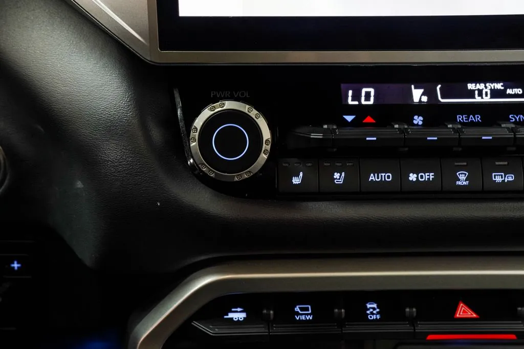2024 Toyota Sequoia Platinum, photo 23