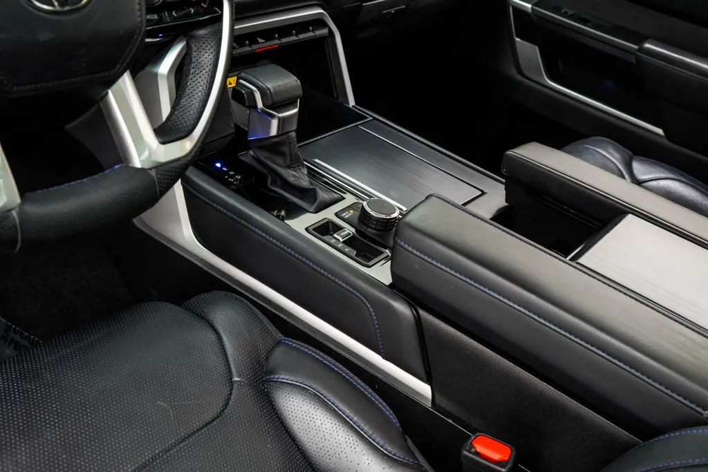 2024 Toyota Sequoia Platinum, photo 15