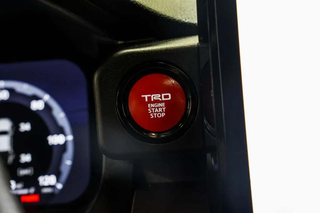 2025 Toyota Tacoma TRD Sport, photo 32