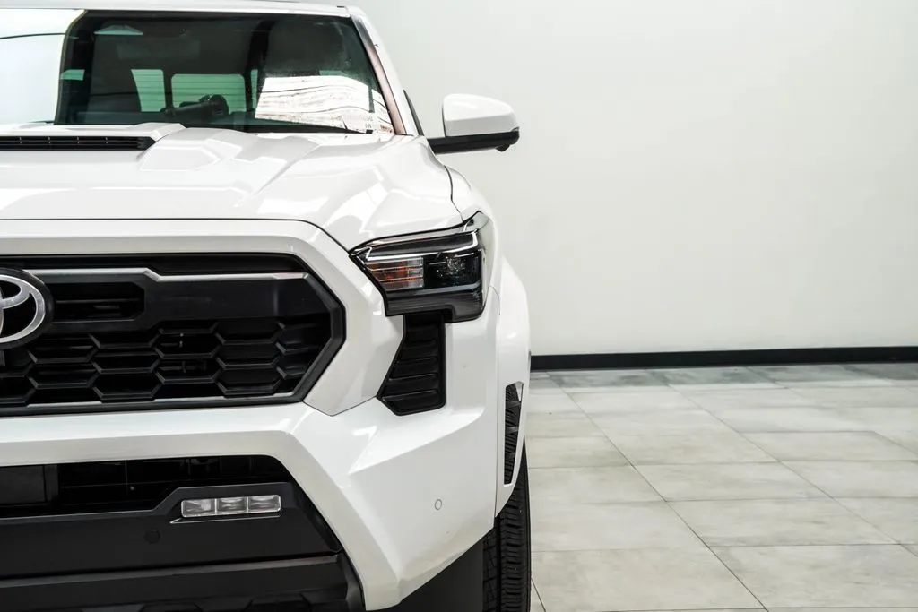2025 Toyota Tacoma TRD Sport, photo 7