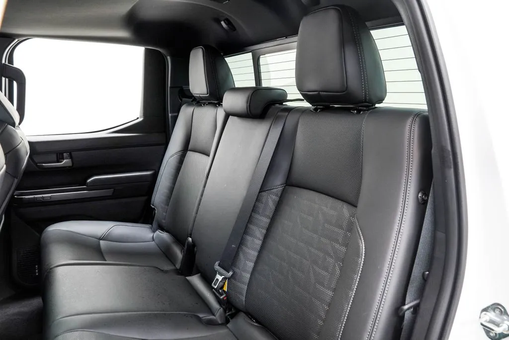2025 Toyota Tacoma TRD Sport, photo 16