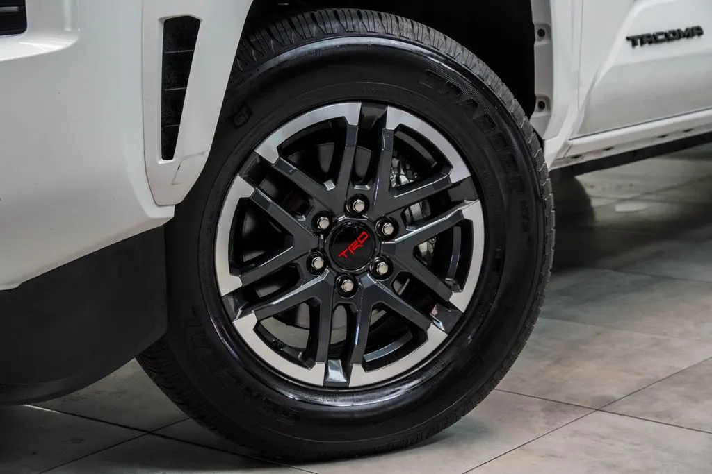 2025 Toyota Tacoma TRD Sport, photo 4