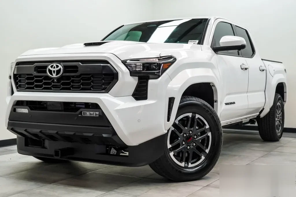 2025 Toyota Tacoma TRD Sport, photo 1