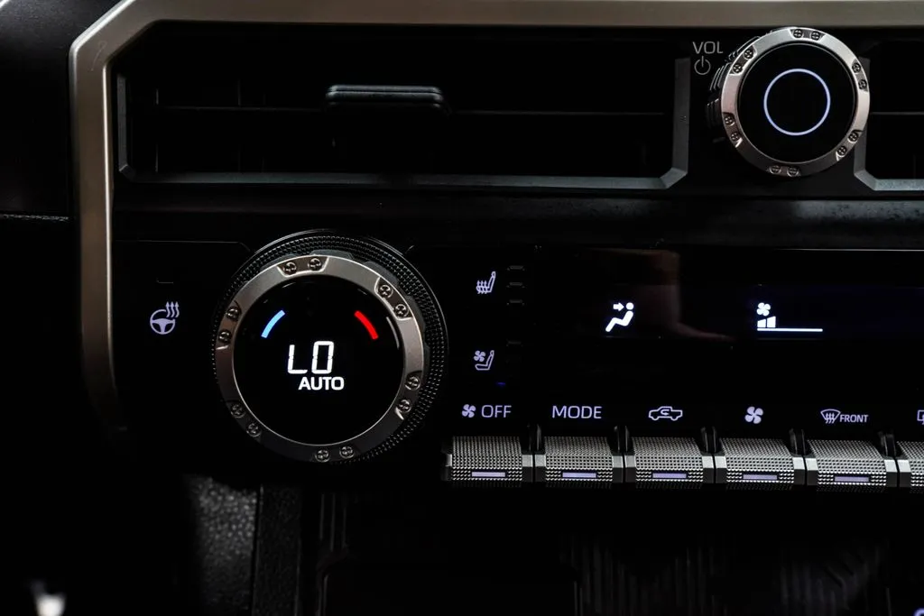 2025 Toyota Tacoma TRD Sport, photo 27