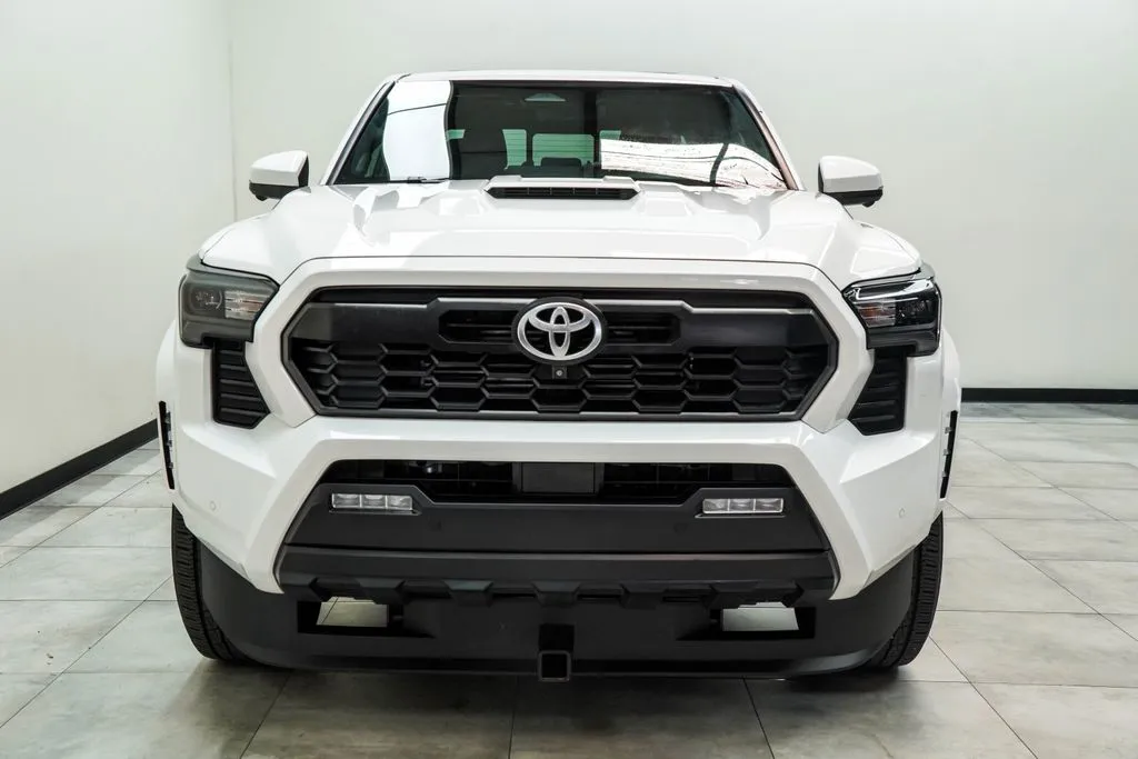 2025 Toyota Tacoma TRD Sport, photo 5