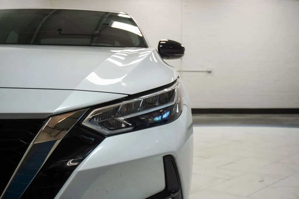 2022 Nissan Sentra SR, photo 28