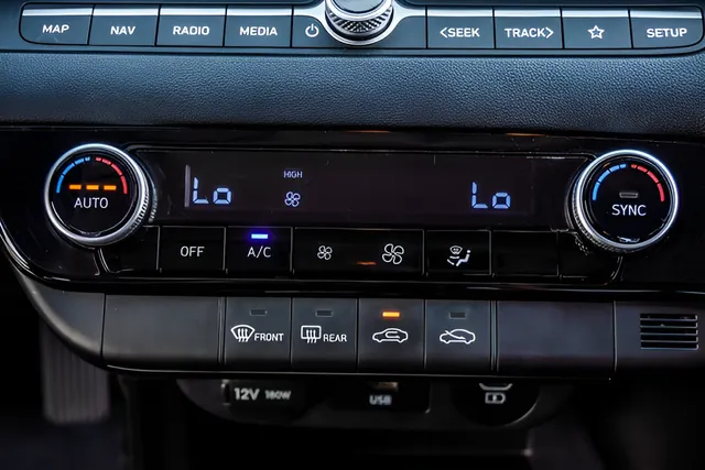 2024 Hyundai Elantra Hybrid Blue, photo 18