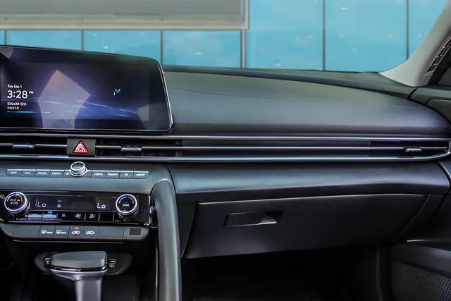 2024 Hyundai Elantra Hybrid Blue, photo 15