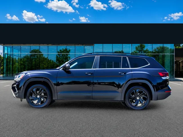 2022 Volkswagen Atlas 3.6L V6 SE w/Technology, photo 3