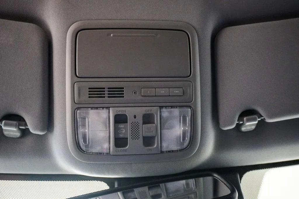 2017 Honda Pilot Touring, photo 28
