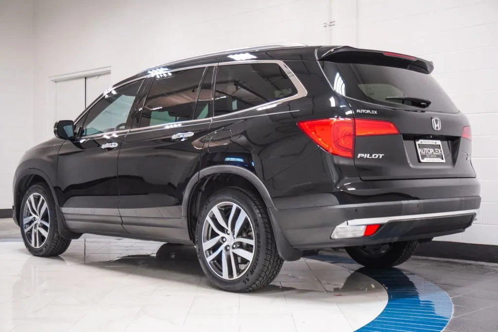 2017 Honda Pilot Touring, photo 32