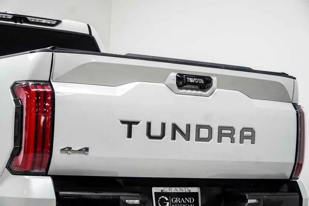 2023 Toyota Tundra Hybrid Capstone, photo 13