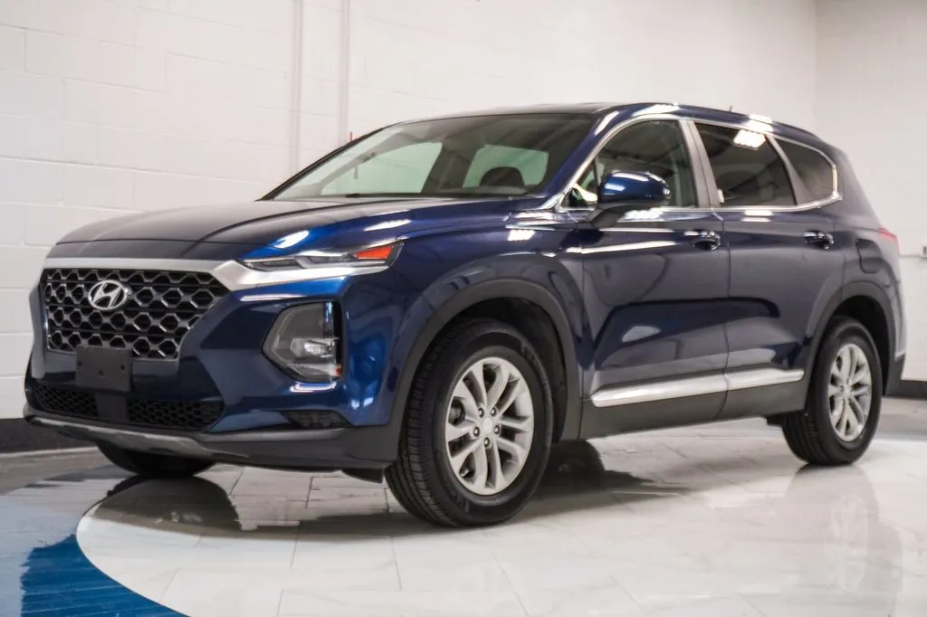 2019 Hyundai Santa Fe SE, photo 2
