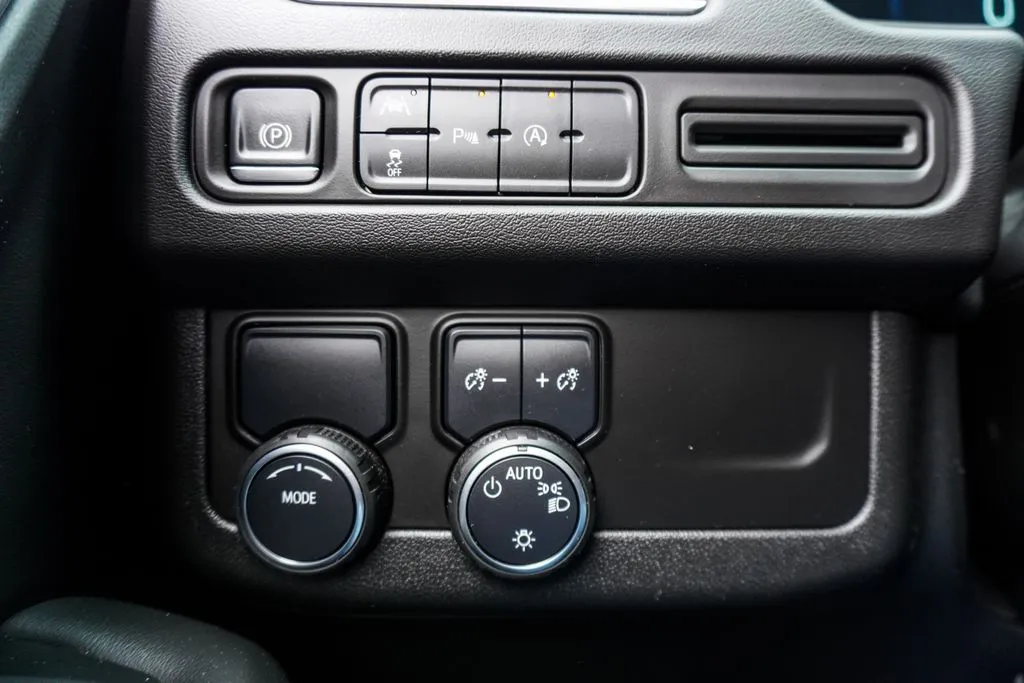 2024 Chevrolet Suburban RST, photo 17